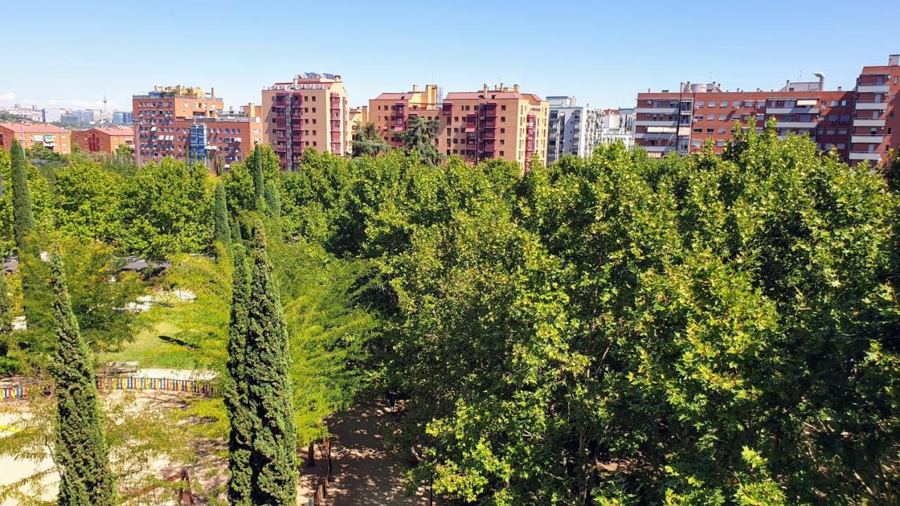 Habitacion Caja Magica مدريد المظهر الخارجي الصورة