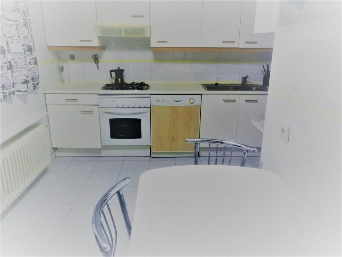 Habitacion Caja Magica مدريد المظهر الخارجي الصورة