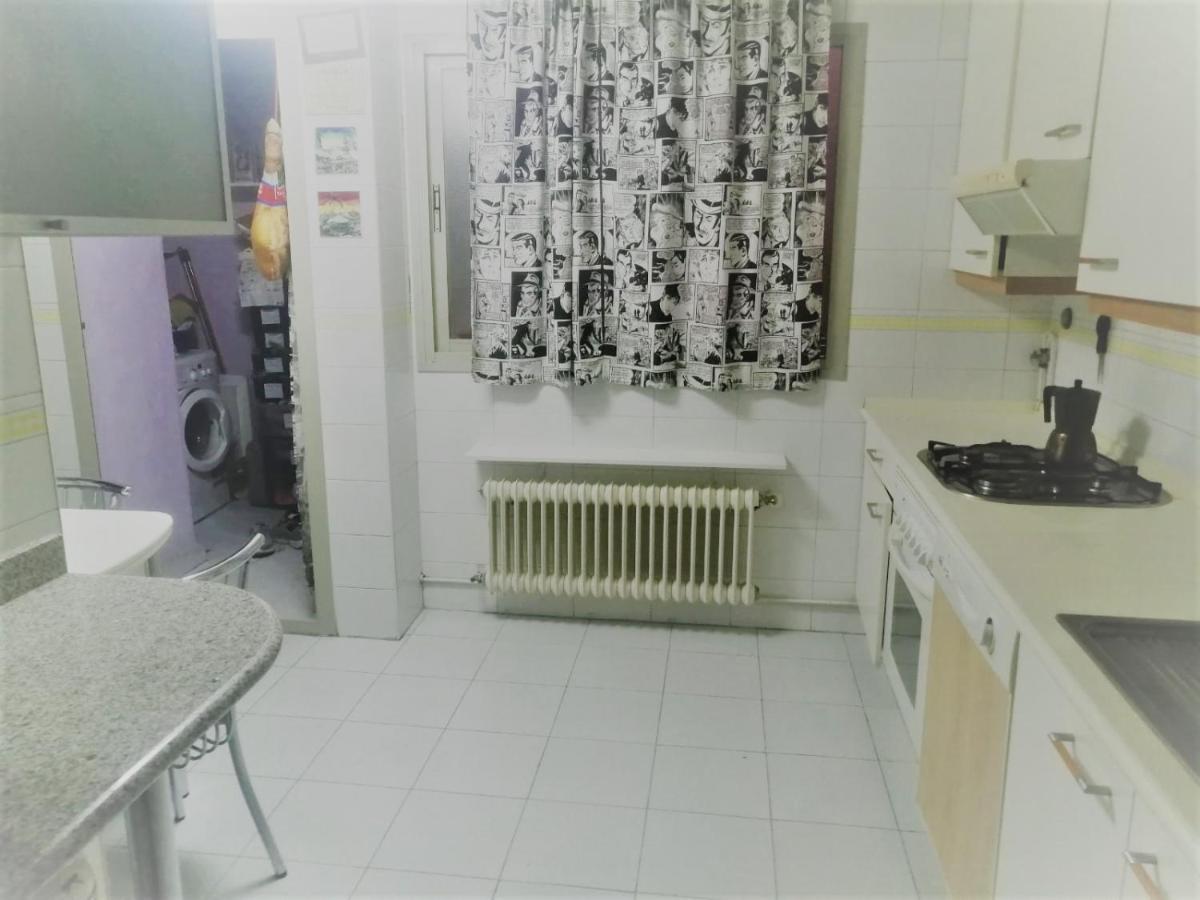 Habitacion Caja Magica مدريد المظهر الخارجي الصورة